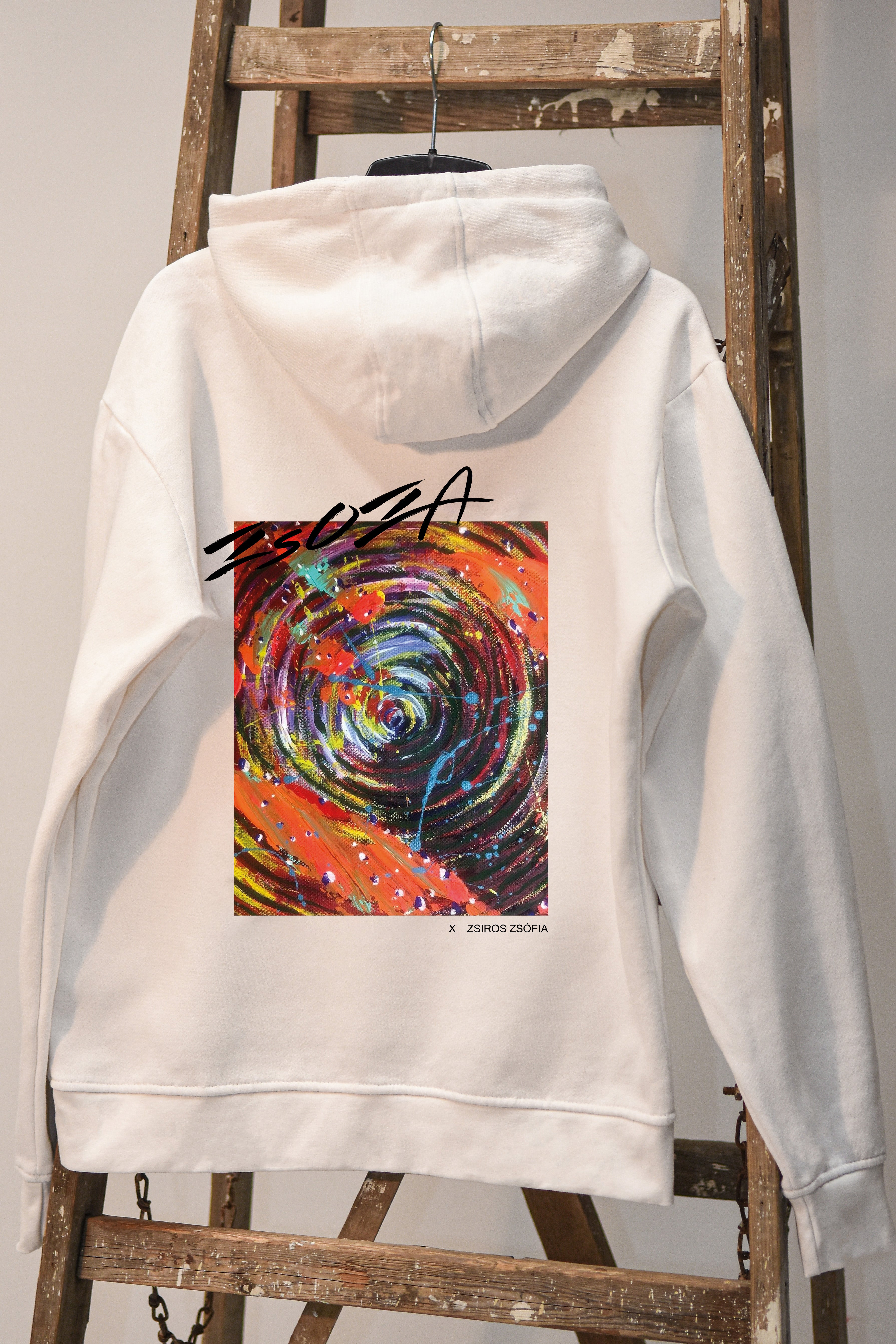 Spirál-kapucnis pulóver